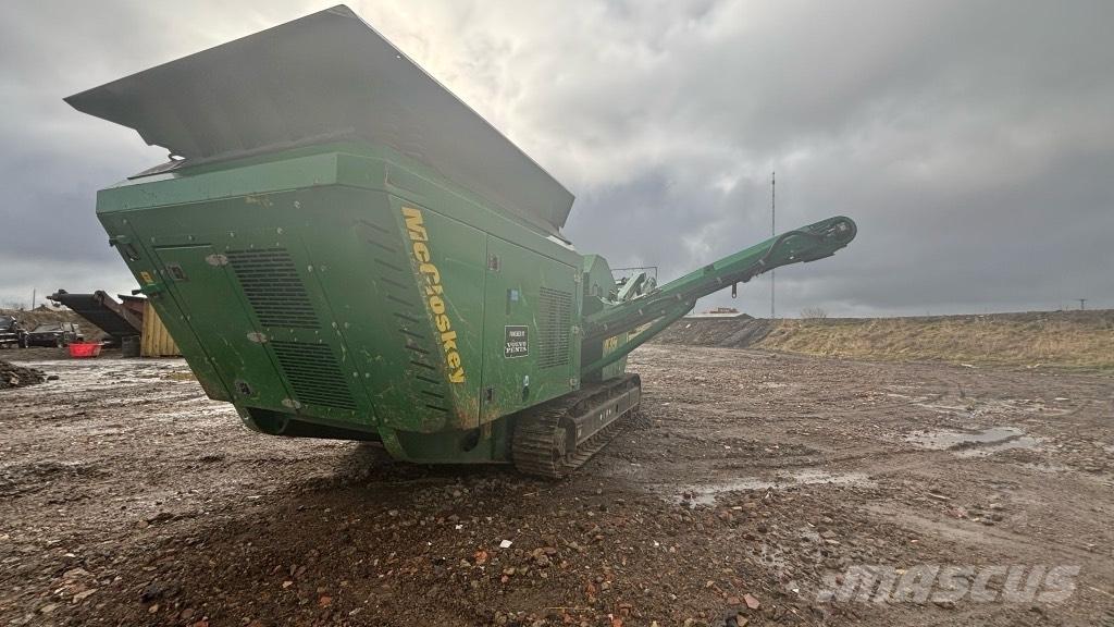 McCloskey J35 Concasseur mobile