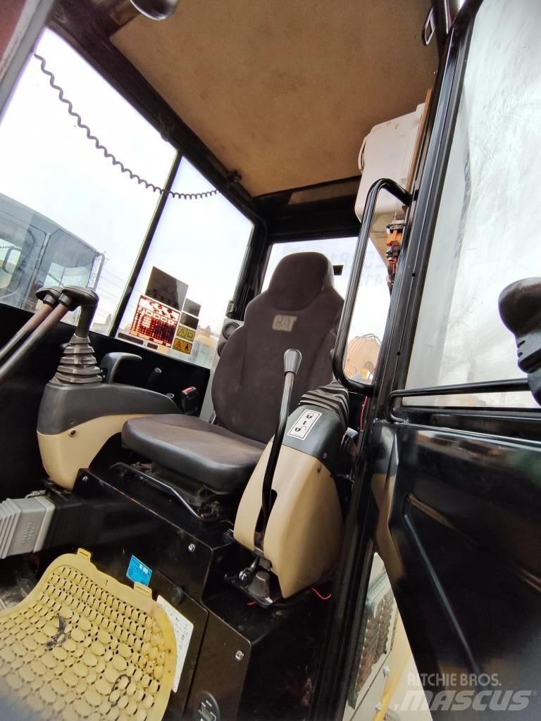 CAT 305.5E Mini pelle < 7t