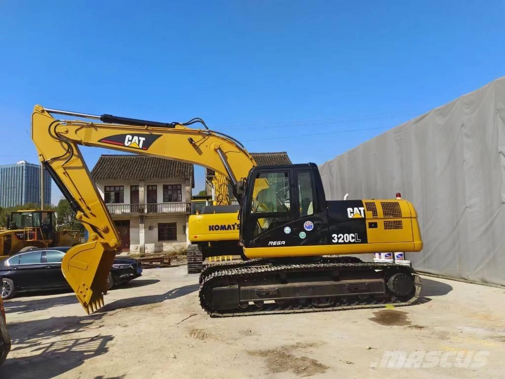 CAT 320 Pelle sur chenilles