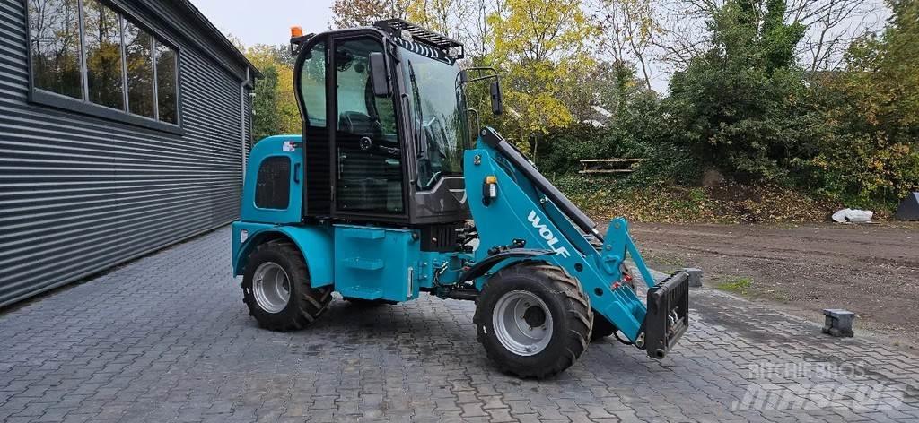 Wolf R906 Chargeuse sur pneus