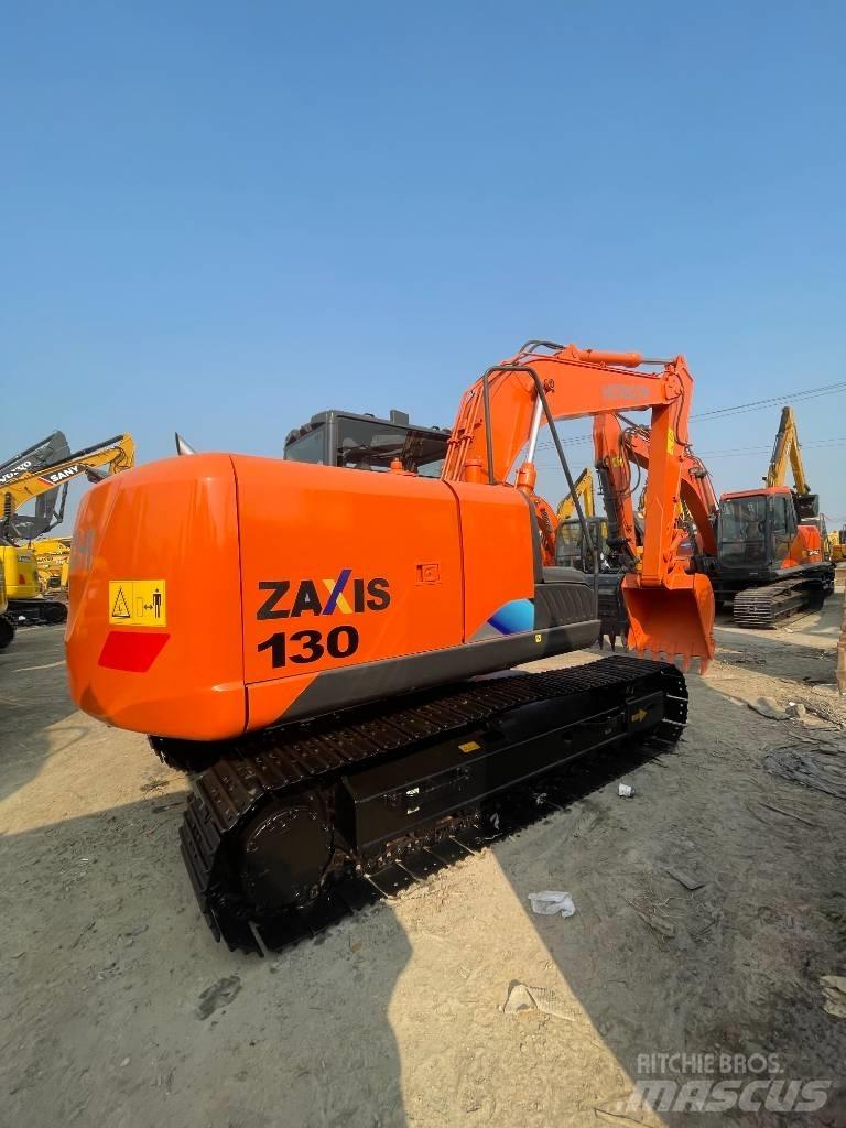 Hitachi ZX 130 Pelle sur chenilles