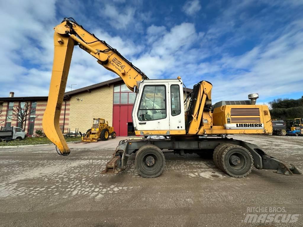 Liebherr A 924 B Pelle à déchets
