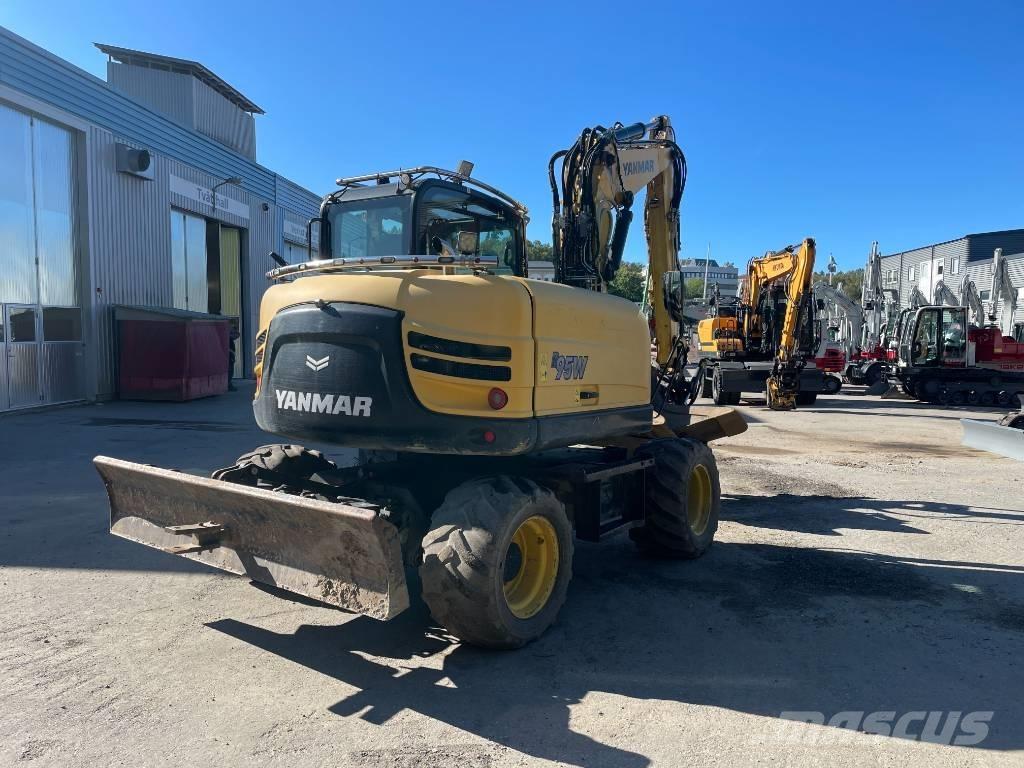 Yanmar B 95 W Pelle sur pneus