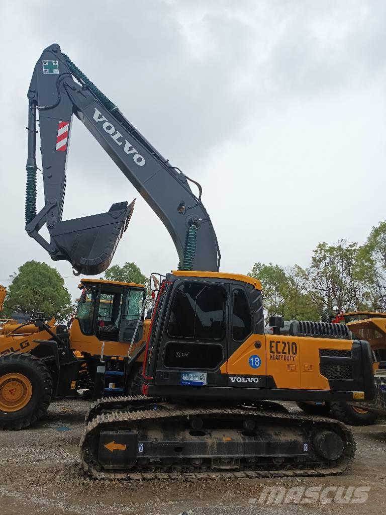 Volvo EC 210 Pelle sur chenilles