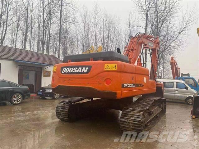 Doosan DX300 Pelle sur chenilles