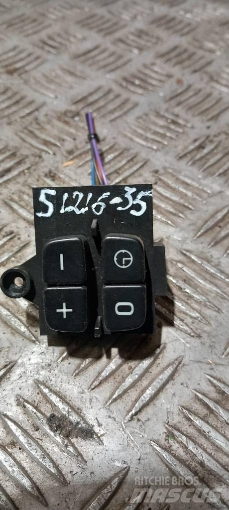 Scania R 440   1789934 Cabines