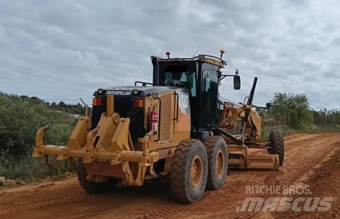 CAT 140 M Niveleuse