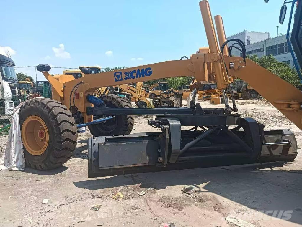 XCMG GR1803 Niveleuse
