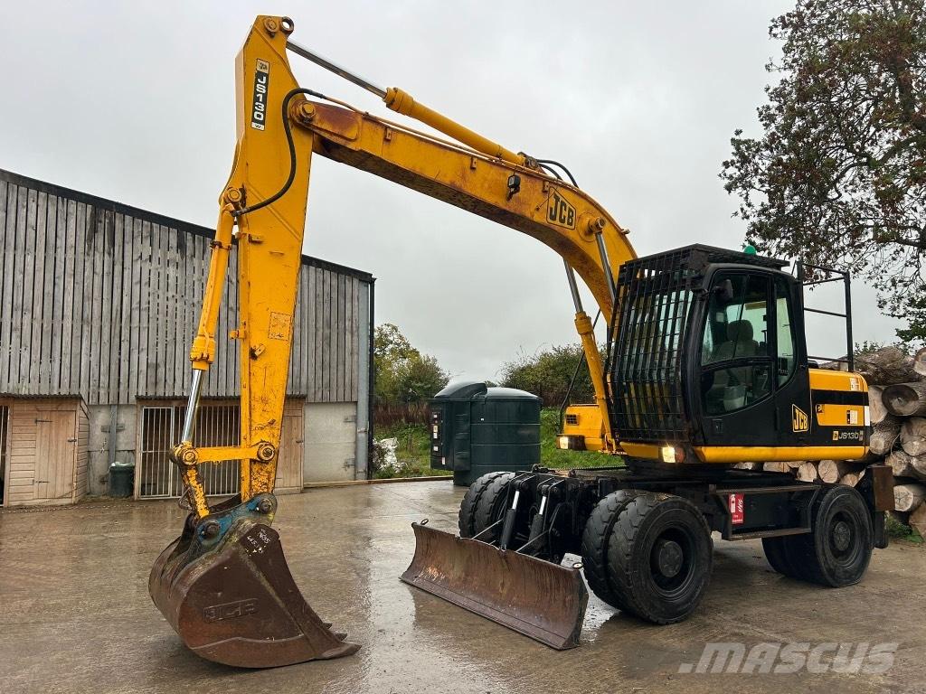 JCB JS 130 W Pelle sur pneus