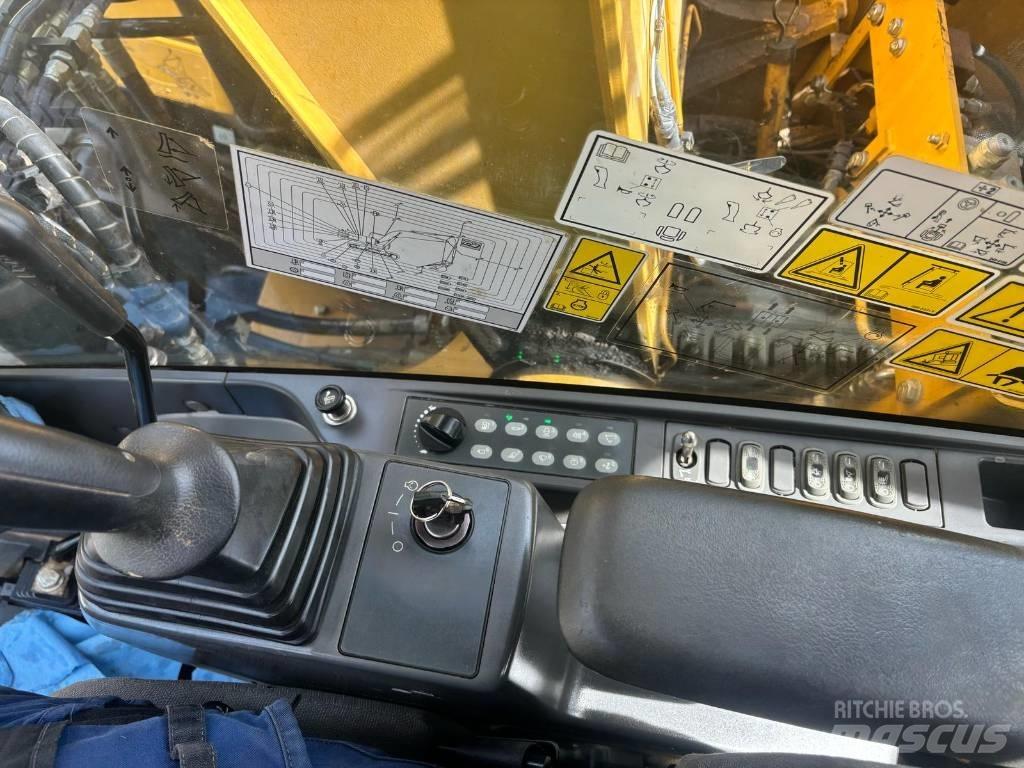 CAT 311 F LRR Pelle sur chenilles