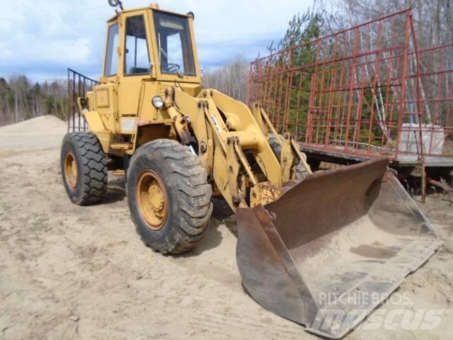 CAT 930 Chargeuse sur pneus
