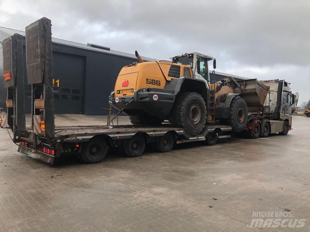 Liebherr L 586 Chargeuse sur pneus