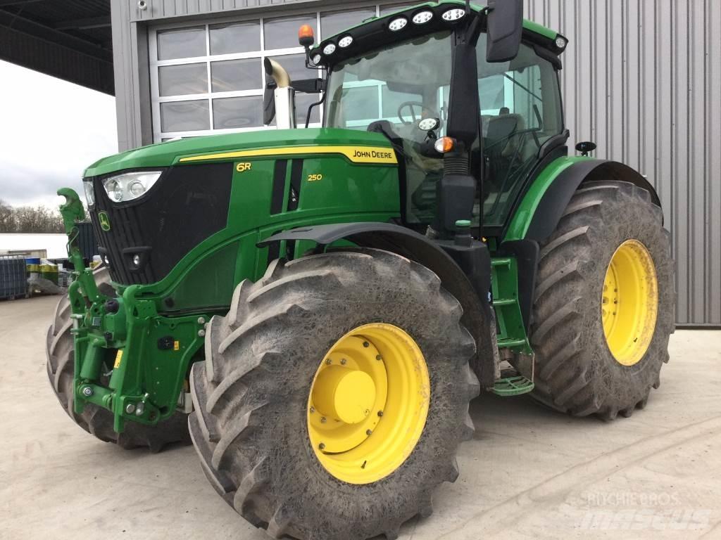 John Deere 6R250 Tracteur