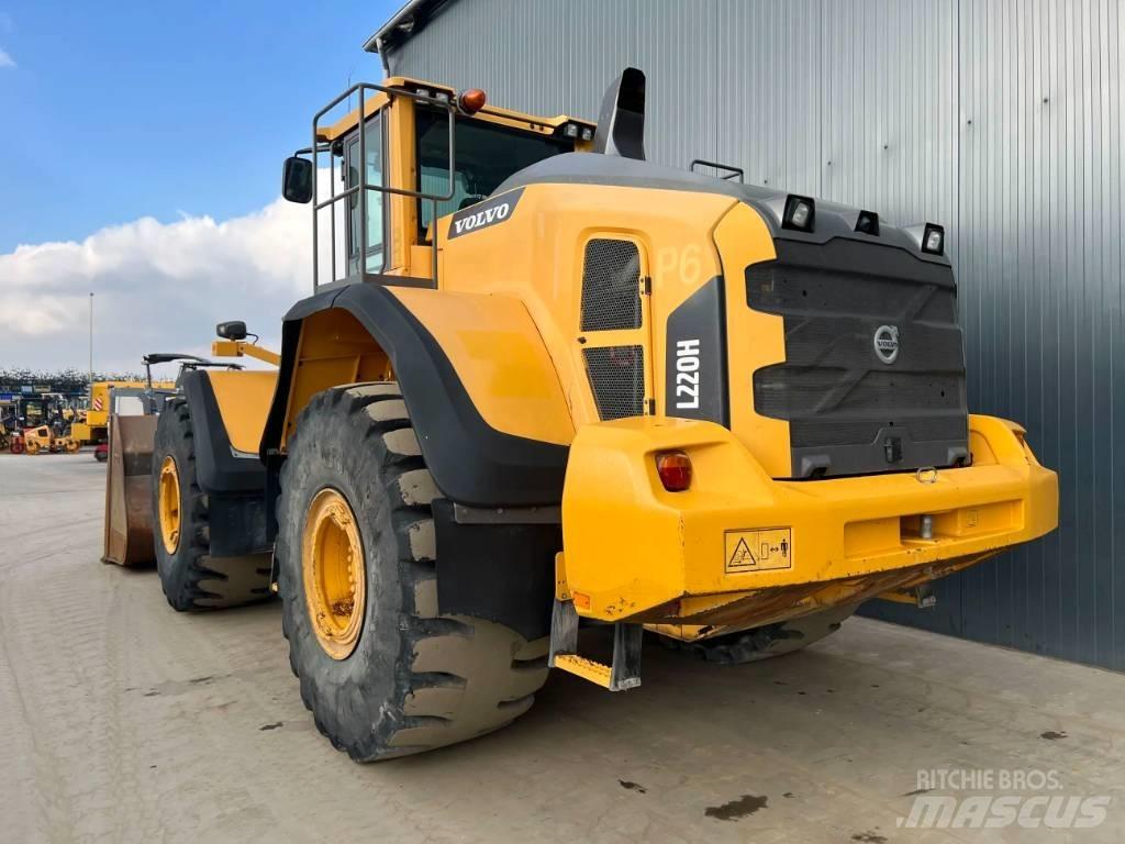 Volvo L220H Chargeuse sur pneus