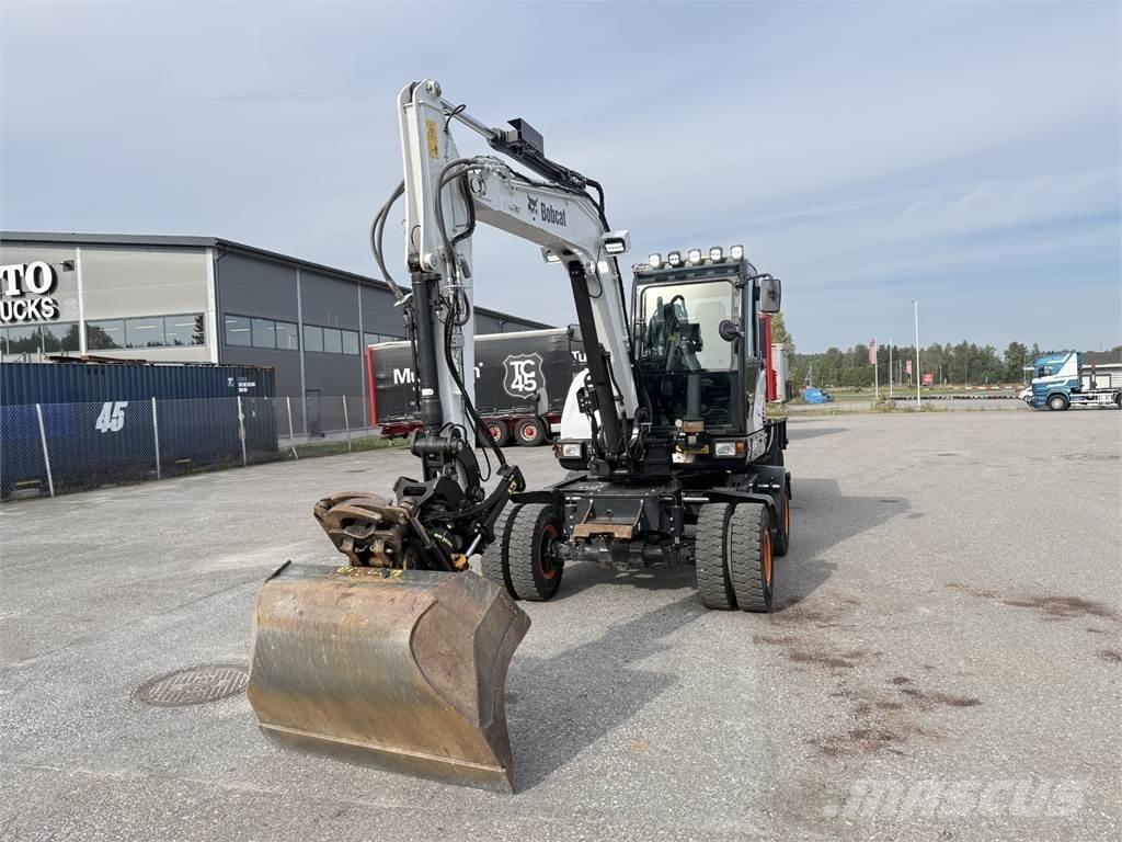 Bobcat E57W Pelle sur pneus