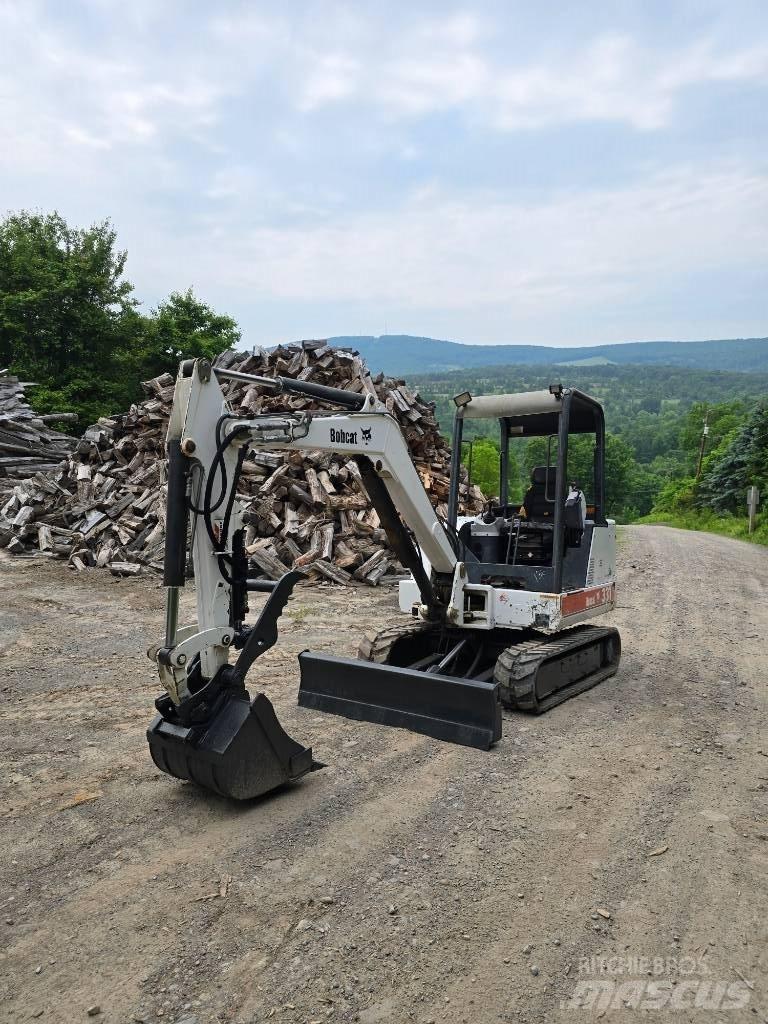 Bobcat X 331 Mini pelle < 7t
