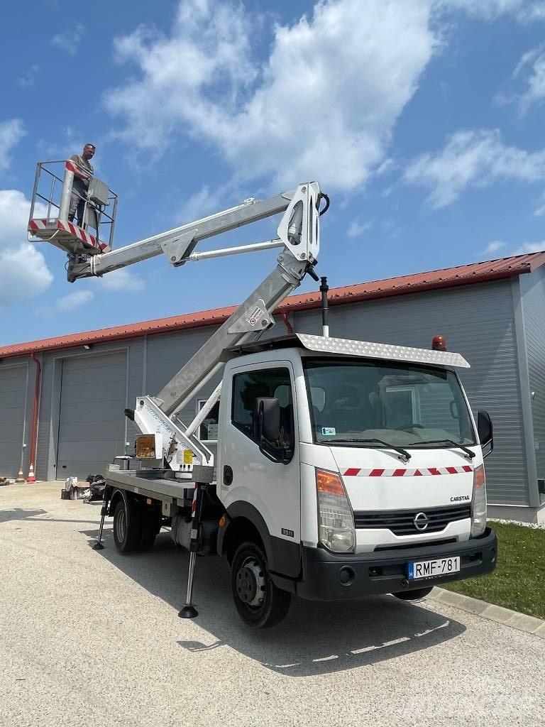 Nissan Cabstar Camion nacelle