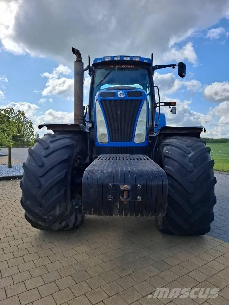 New Holland T 8050 Tracteur