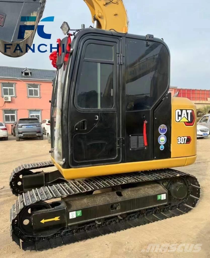 CAT 307 Pelle sur chenilles