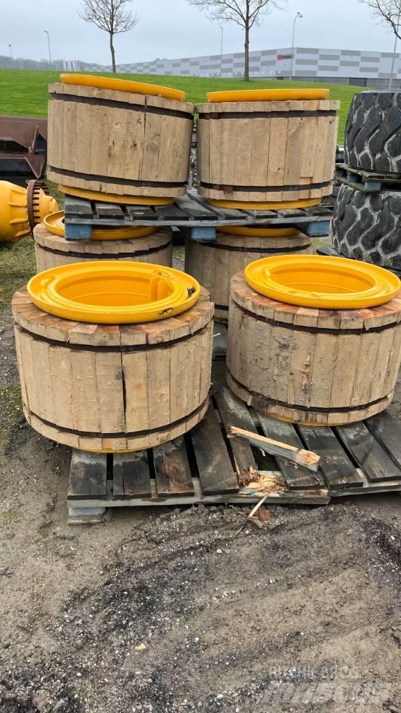 Volvo A30G Pneus, roues et jantes