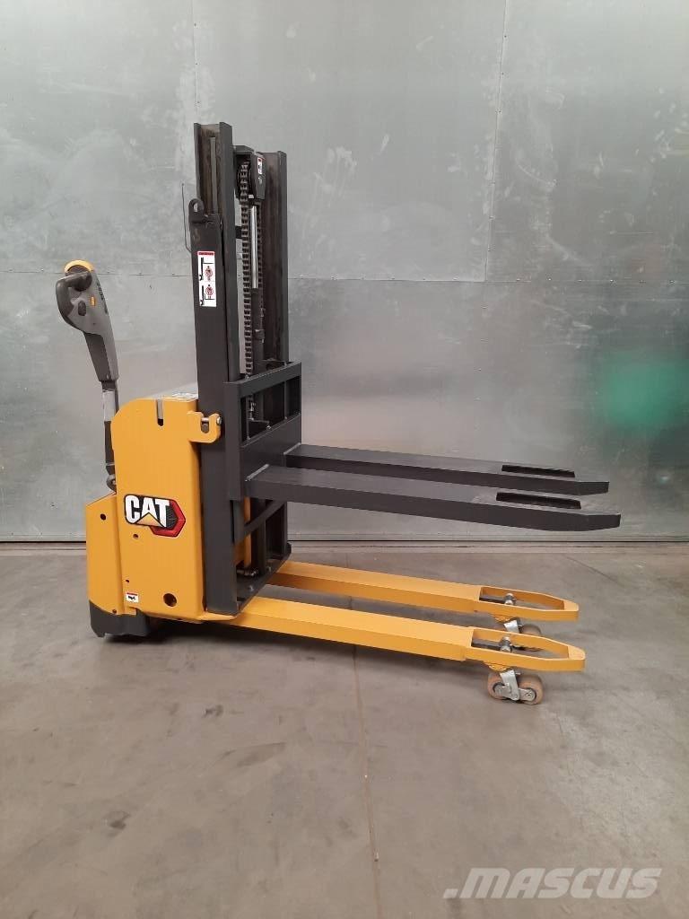 CAT PSD125/160 Gerbeur accompagnant
