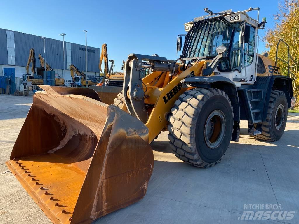 Liebherr L 550 Chargeuse sur pneus