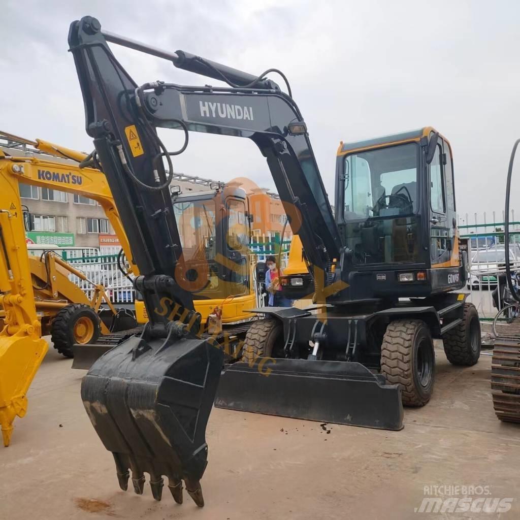 Hyundai 60w Pelle sur pneus