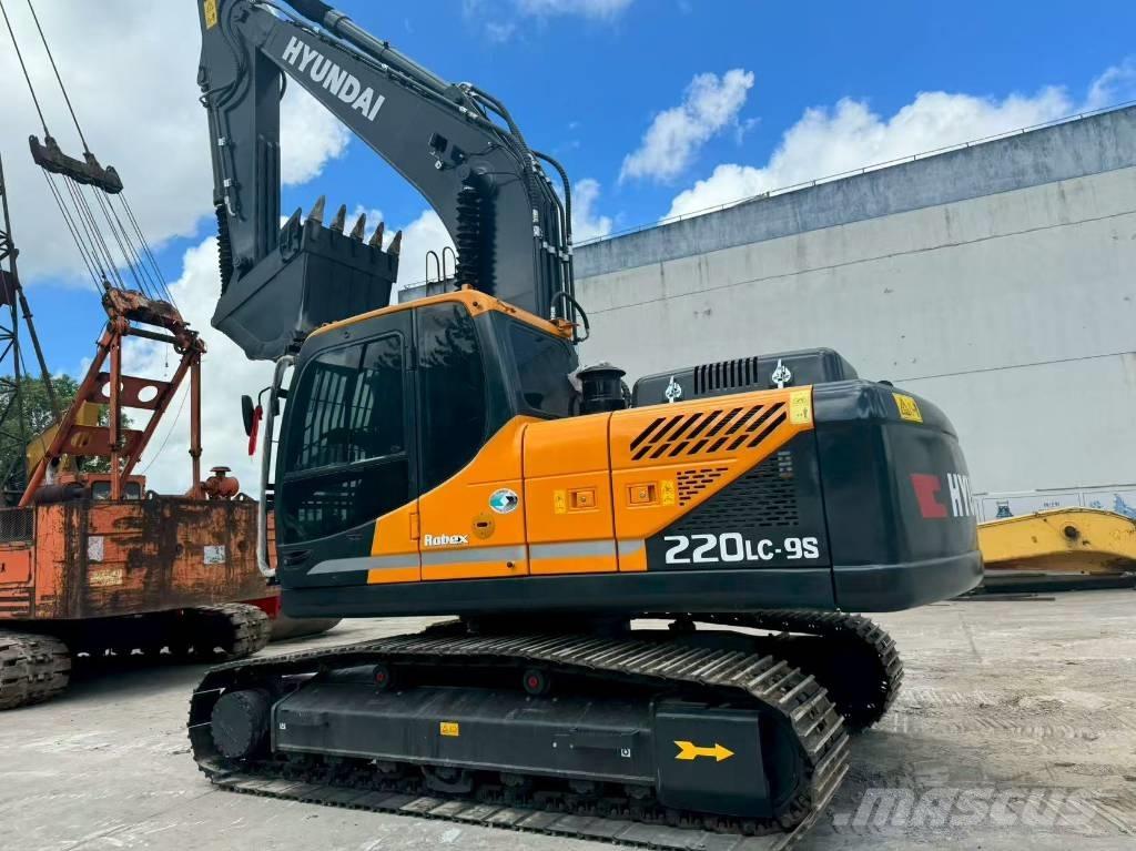 Hyundai r220lc-9s Mini pelle 7t-12t