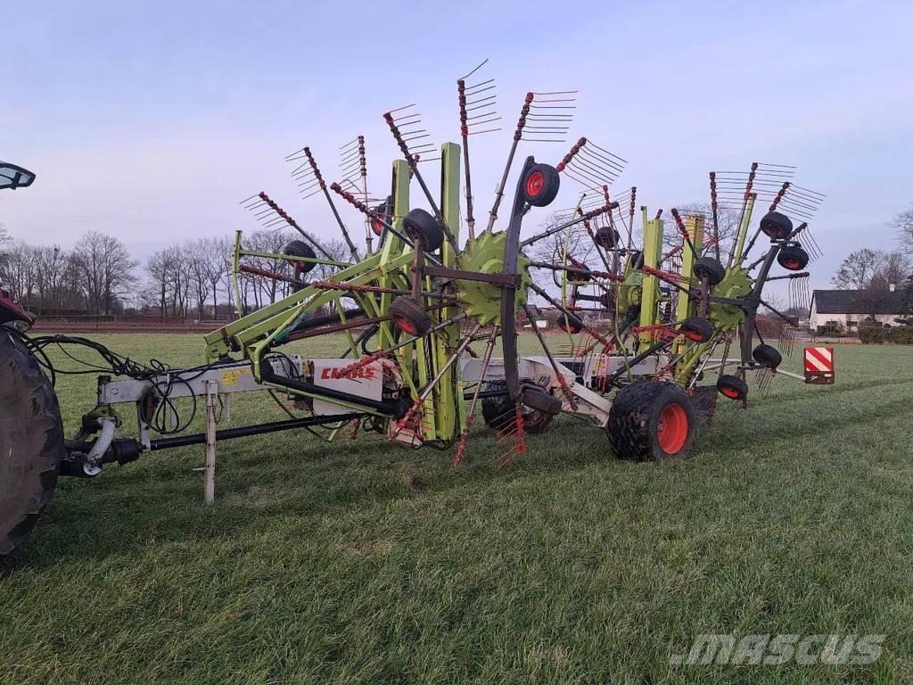 CLAAS Liner 4000 Andaineur