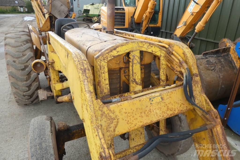 Massey Ferguson 65 Chargeuse porte-outils