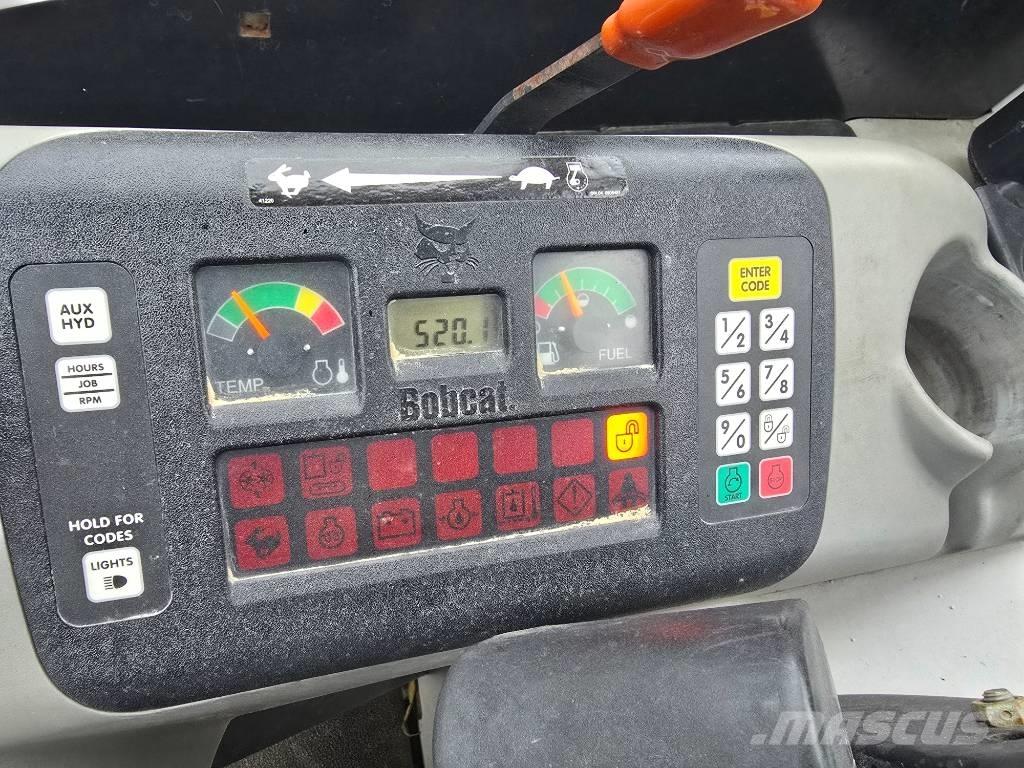 Bobcat 341 G Mini pelle < 7t