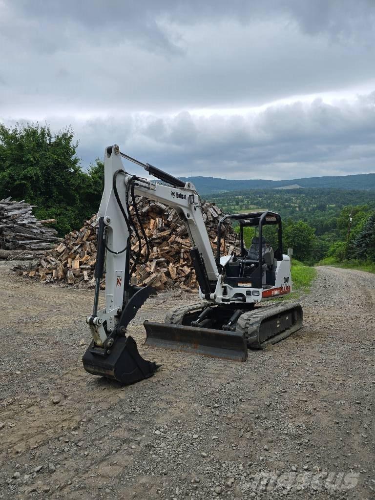 Bobcat 341 G Mini pelle < 7t