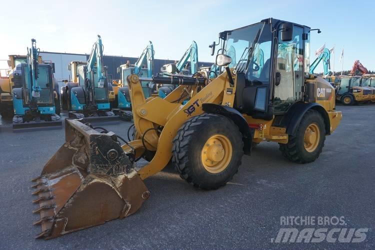 CAT 906 M Chargeuse sur pneus