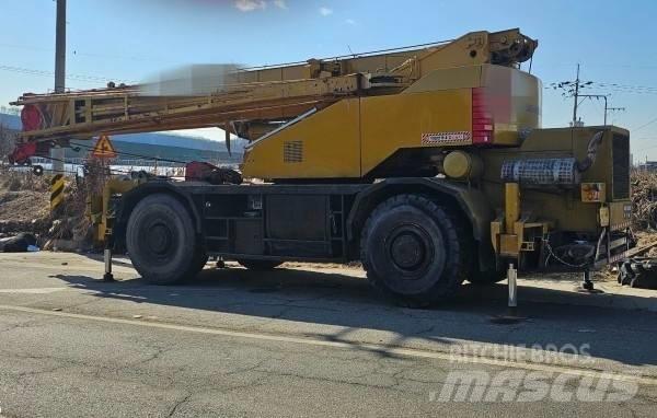 Kobelco RK 450 Grues mobiles