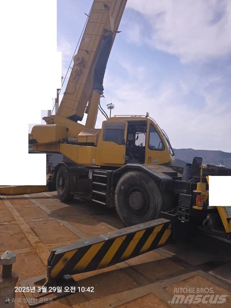 Kobelco RK 450 Grues mobiles