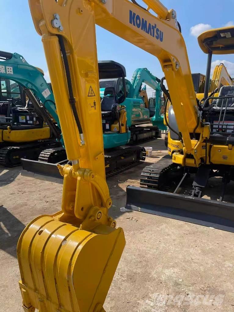 Komatsu PC35 Mini pelle < 7t