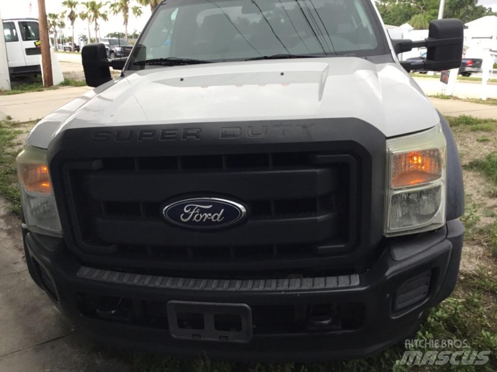 Ford F 550 XL SD Camions et véhicules municipaux