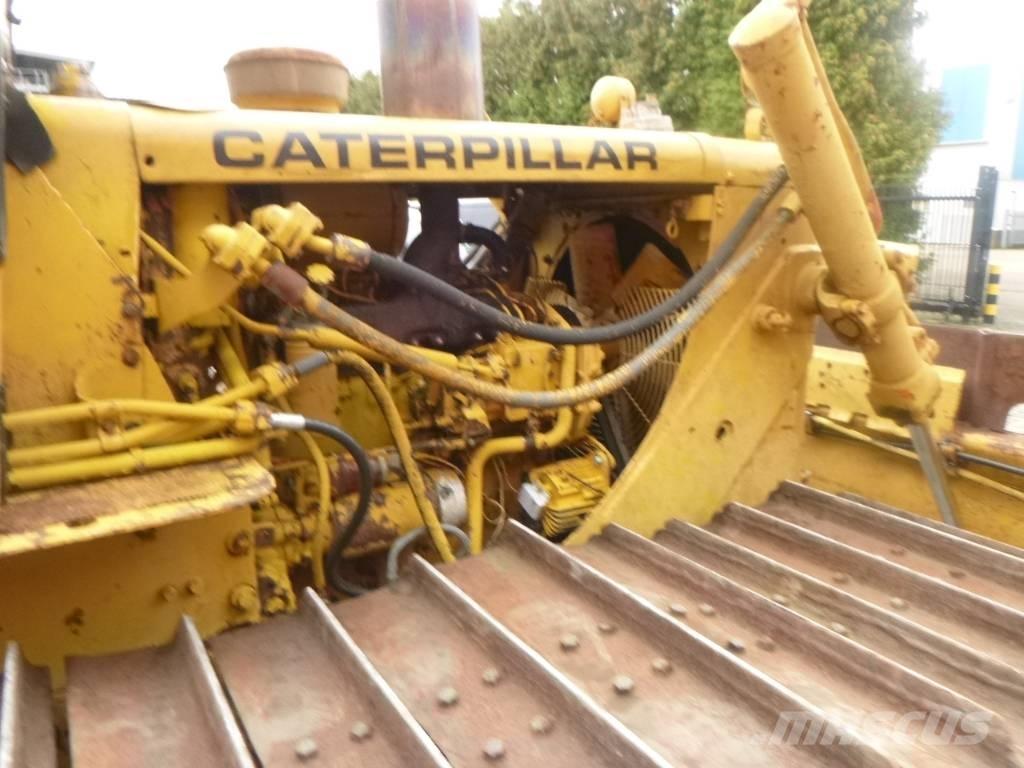CAT D 4 D LGP Bouteurs sur chenilles
