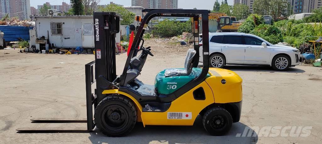 Komatsu 3 Chariots diesel