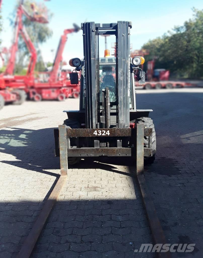 Ausa C 300 H X4 Chariot tout terrain