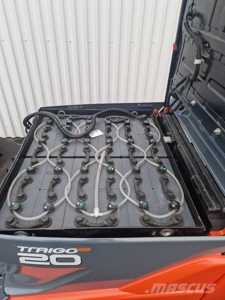 Toyota 8 FBET 20 Chariots élévateurs électriques