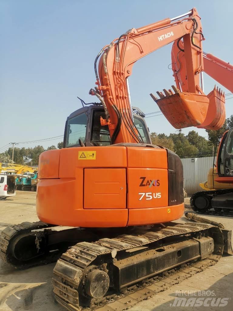 Hitachi ZX 75 Pelle sur chenilles