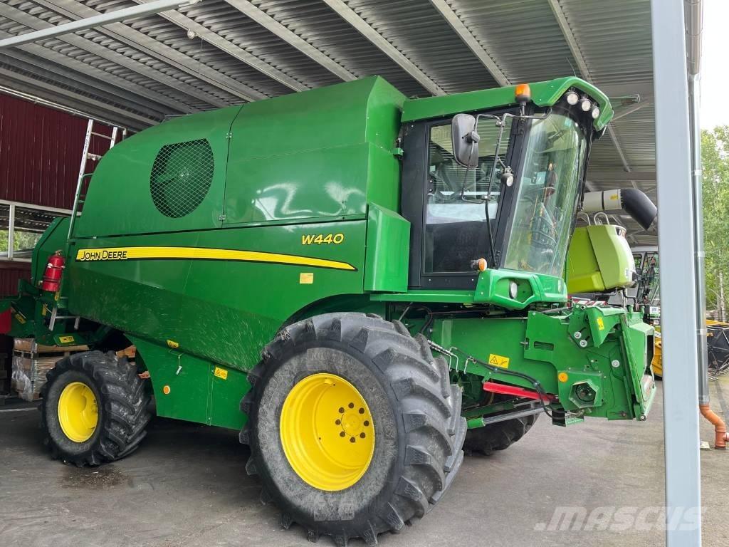 John Deere W 440 Moissonneuse batteuse