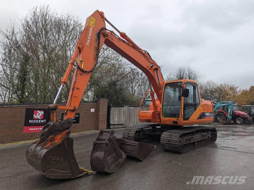 Daewoo Doosan 140LCV Pelle sur chenilles