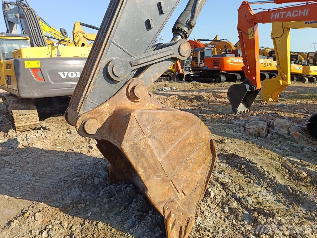 Volvo EC 240 Pelle sur chenilles