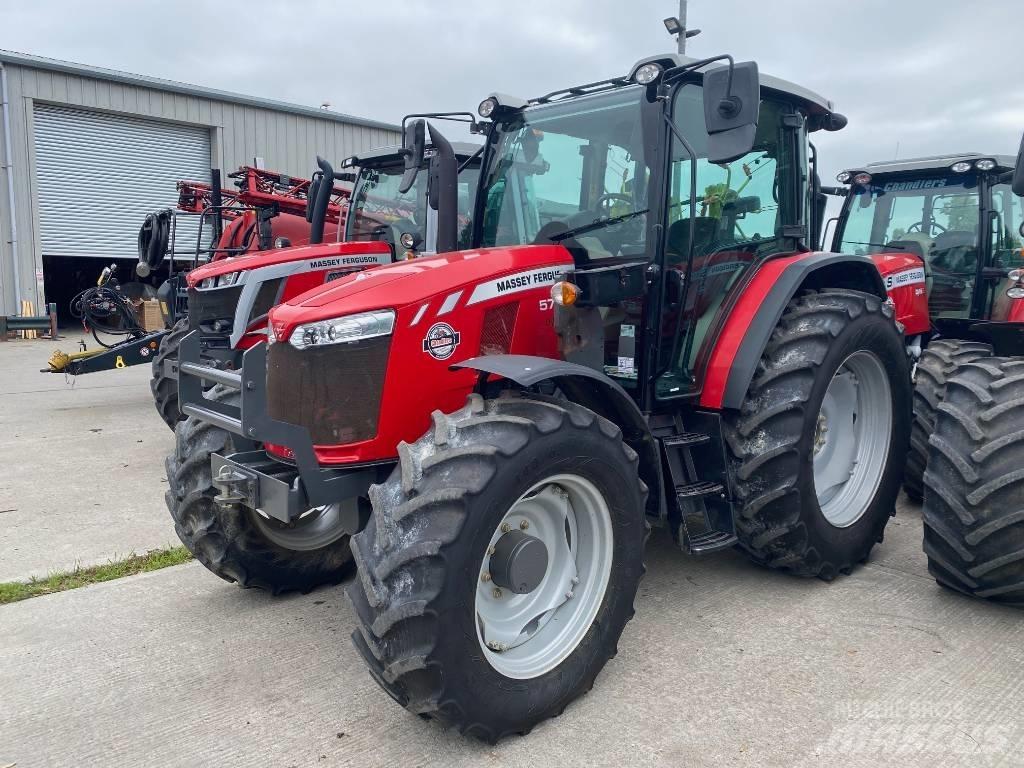 Massey Ferguson 5711 Tracteur