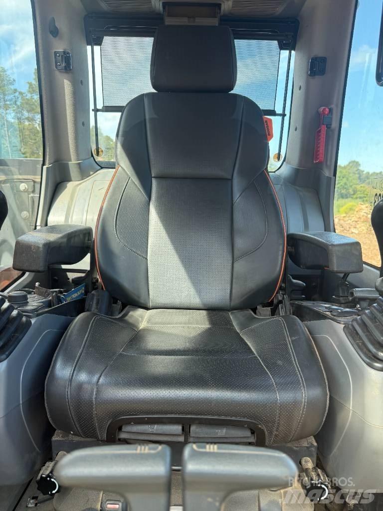 Doosan DX 235 LCR Pelle sur chenilles