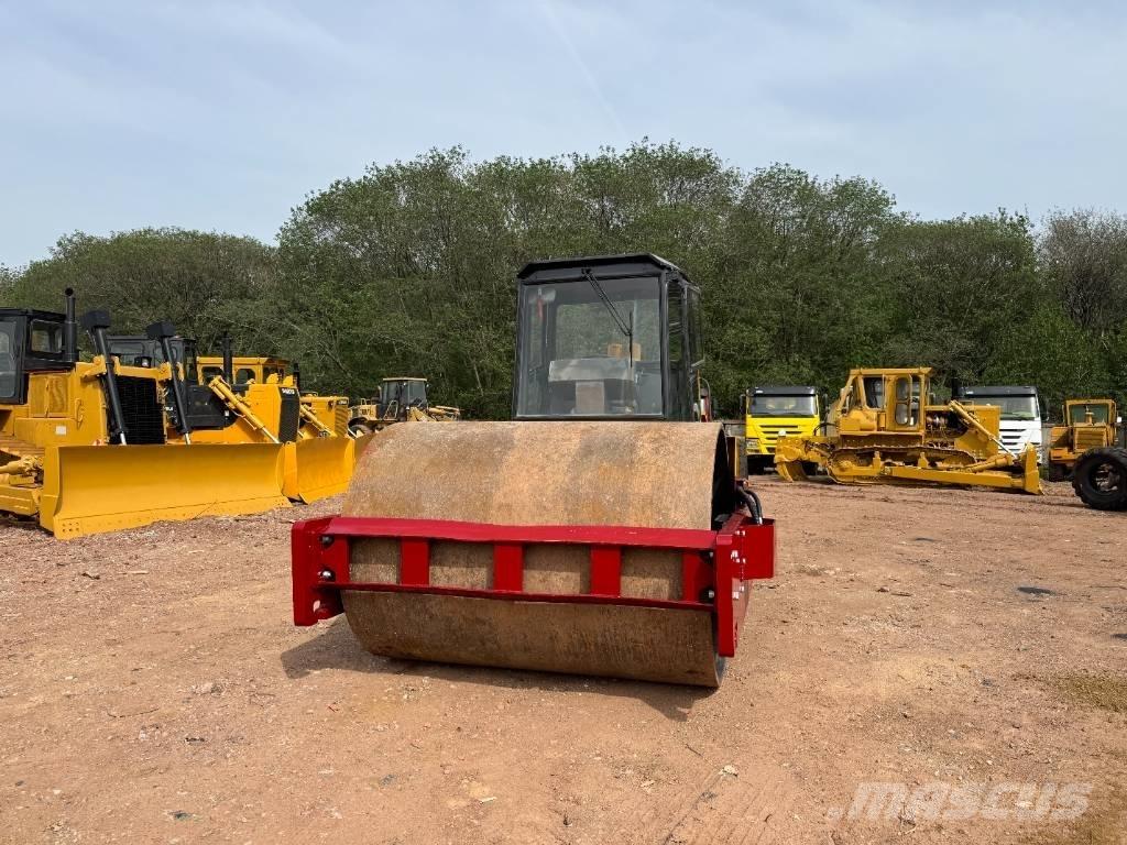 Dynapac CA 30 D Rouleaux monocylindre