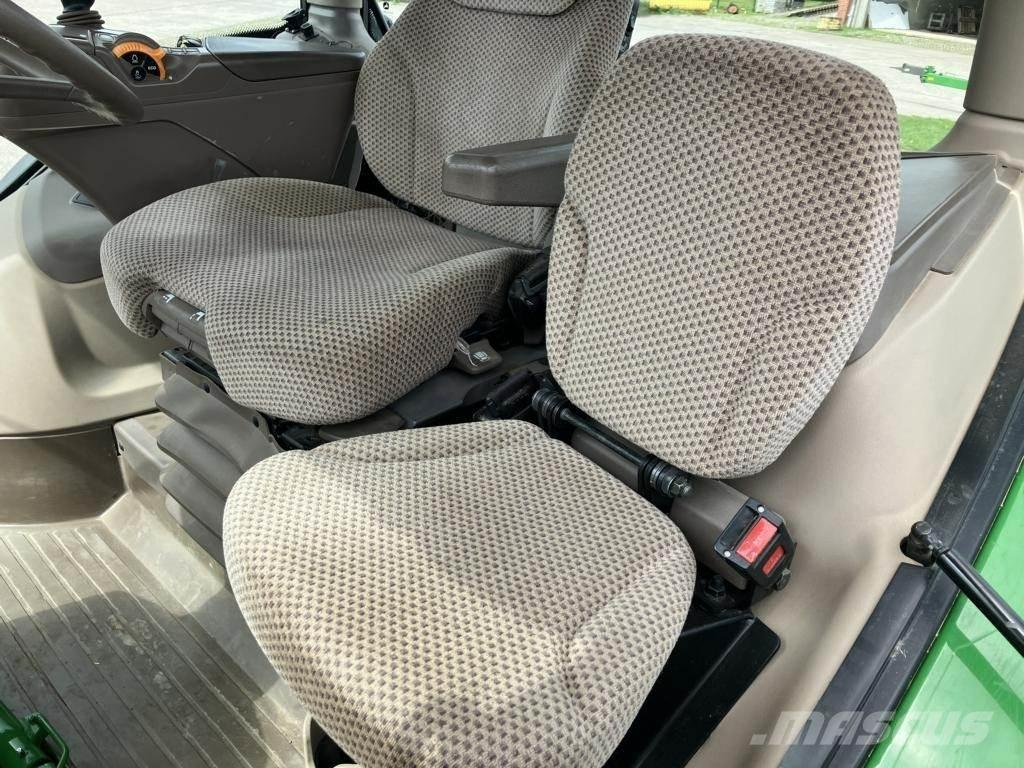 John Deere 6215R Tracteur