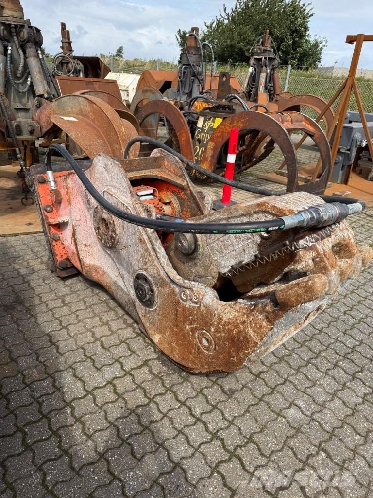 NPK G 18 J Concasseur de Travaux Publics